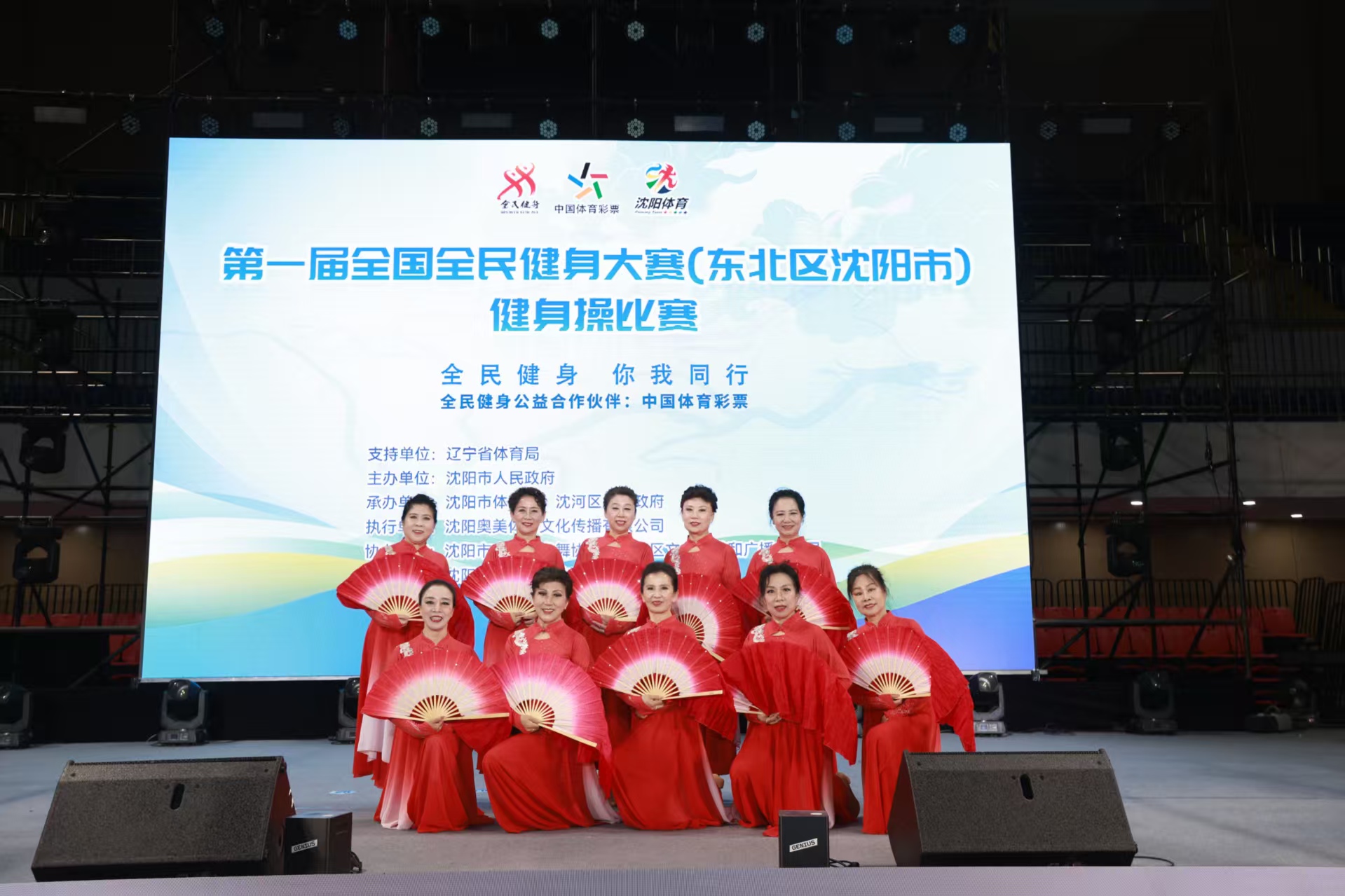 总是显得尤